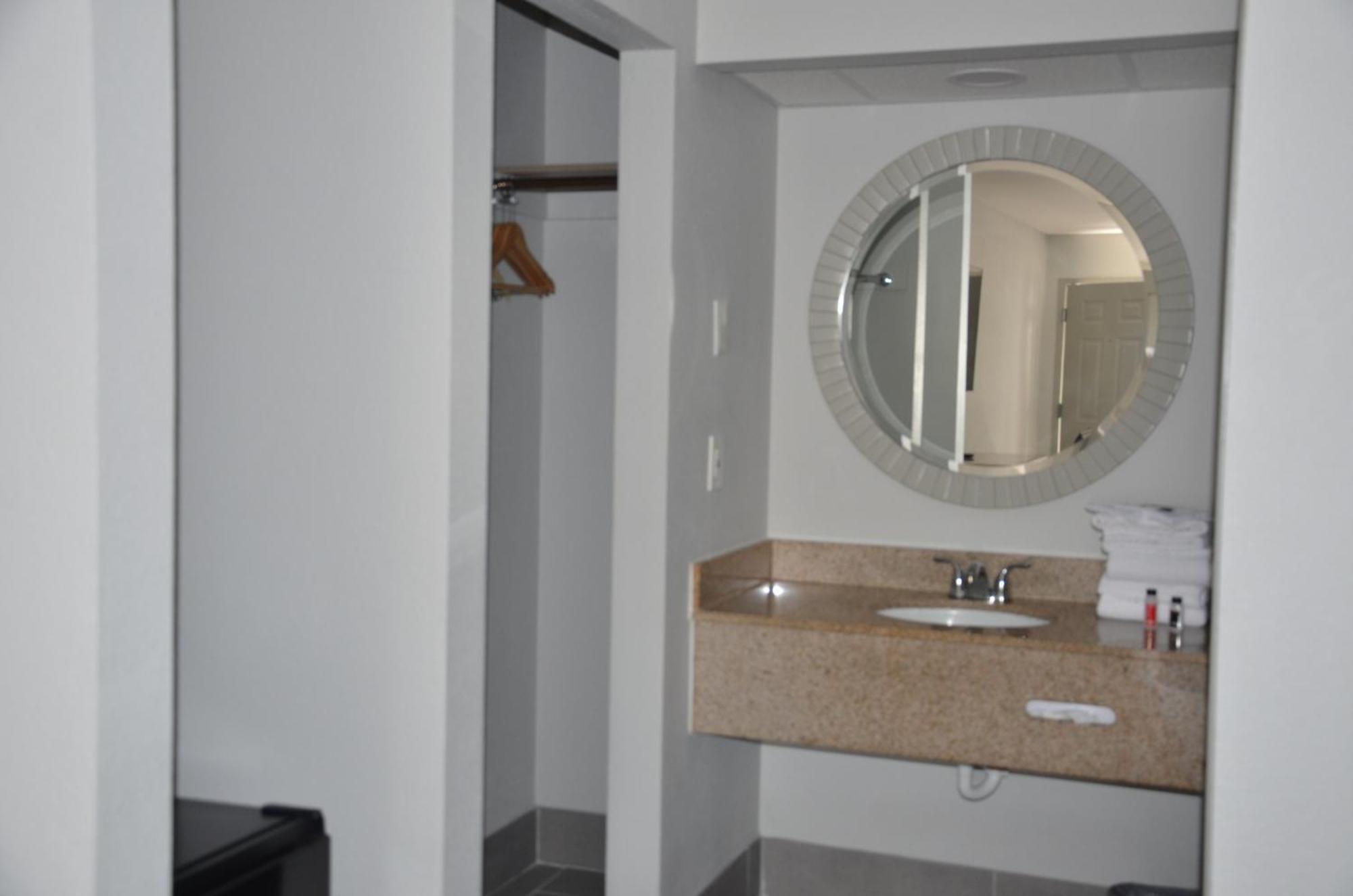 Baymont Suites Covington Dış mekan fotoğraf